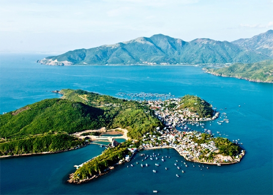 CRUCEROS NHA TRANG VIETNAM CRUCEROS VIETNAM CRUCEROS ORIENTE CRUCEROS ASIA CRUCEROS ORIENTE CRUCEROS INDOCHINA CRUCEROS ASIA CRUISES CREUERS ASIA #CrucerosAsia #Cruceros Oriente